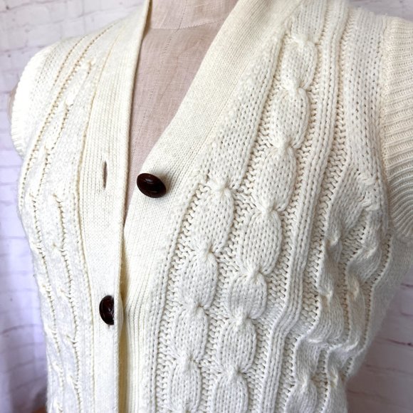 80's Sweater Vest - Button Up - Cable Knit - Size Medium - Picture 2 of 10